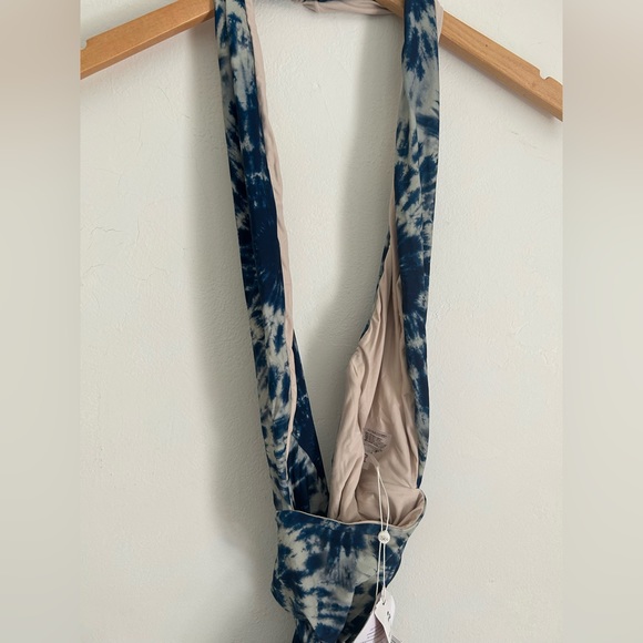 🌊 HOST PICK 🌊 NWT PILYQ Deep Soul Alex One-Piece Swimsuit Shibori Blue Med - Picture 5 of 9
